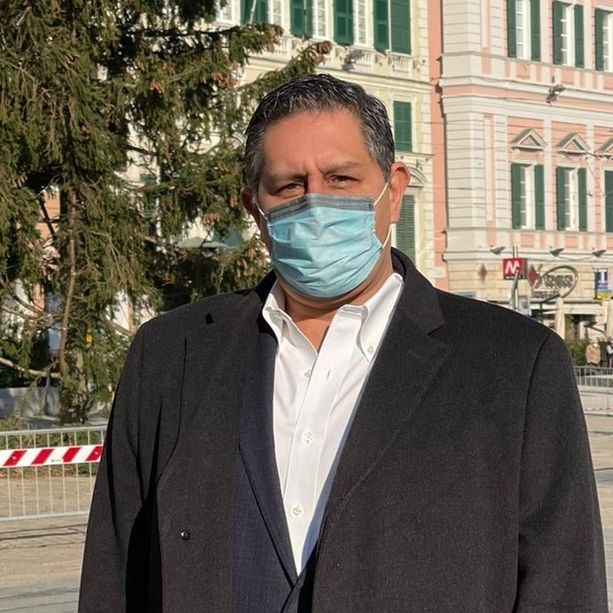 Scuole riaperte il 9 dicembre, Toti: &quot;Decisione strampalata&quot;