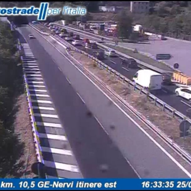 Autostrade, ancora code: 7 chilometri in A12 in direzione Genova