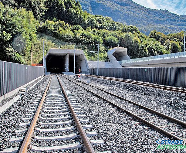 La galleria di base del monte Ceneri avvina gli incanti del Ticino alla Lombardia