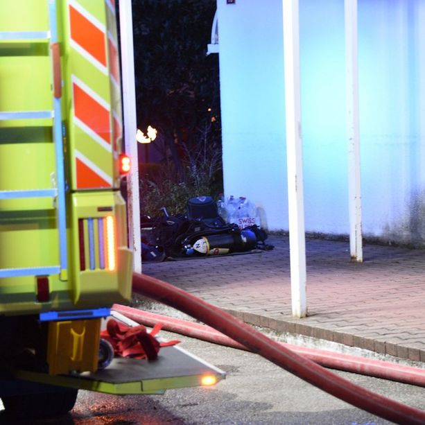Chiasso, in fiamme la cantina di una palazzina: 10 evacuati