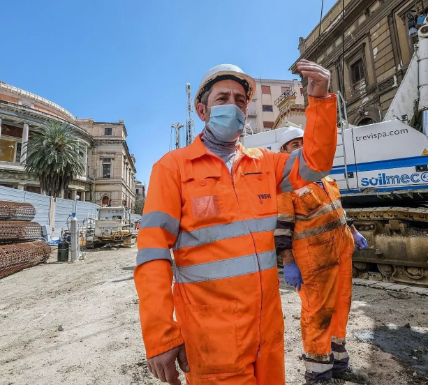 Il Governo tergiversa mentre il virus cresce sui posti di lavoro…
