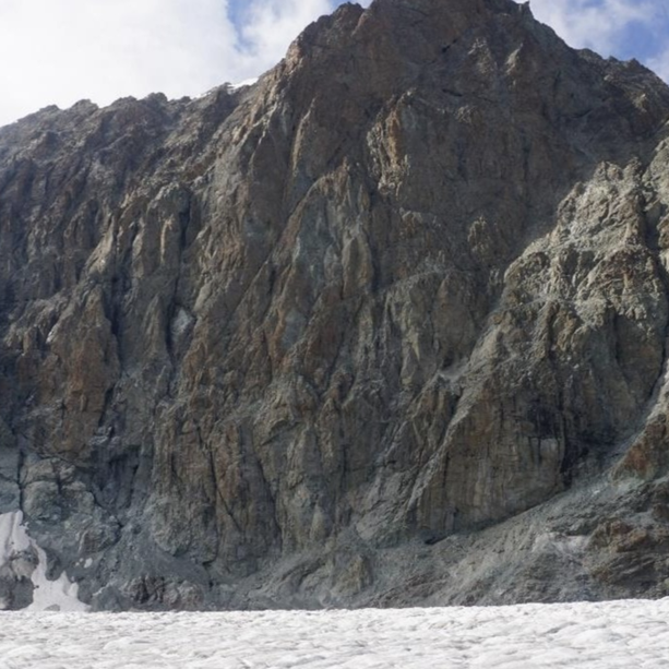 Zermatt: alpinista tedesco diretto a Domodossola, scomparso dal 1990 trovato sul ghiacciaio Stockji