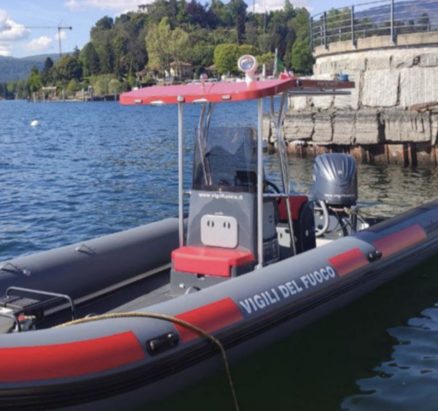 La nuotata notturna nel lago Maggiore finisce male: due ragazzi soccorsi all'Isola Bella