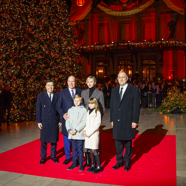 A Monte-Carlo la stagione delle feste prende il via grazie alle luci di Place du Casino