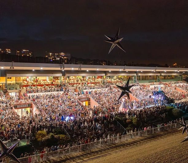 Cagnes sur Mer, a metà luglio, grande festa all’ Hippodrome. Il programma