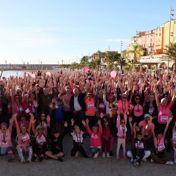 A Mentone 900 appassionati per la settima edizione della marcia non competitiva &quot;Défi Rose&quot;