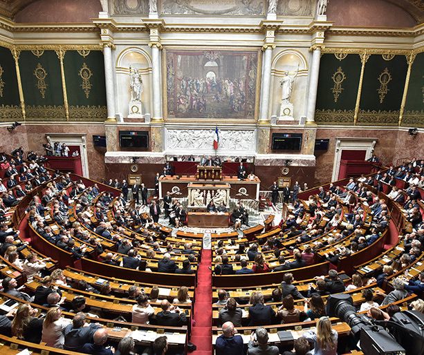 Elezioni legislative: la Francia “sceglie” l’instabilità. E ora?