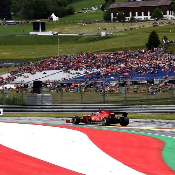F1. In Austria la Ferrari conferma la bontà del passo gara, ma il monegasco Leclerc è solo ottavo. Vince ancora Verstappen
