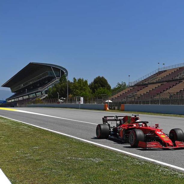 F1. Prova di maturità per la Ferrari in Spagna. Leclerc, gran gara e quarto posto del monegasco. Vince ancora Hamilton