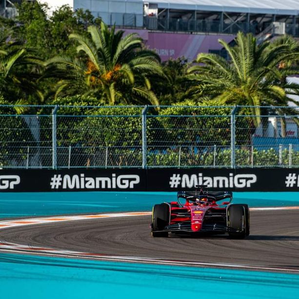 F1. Stratosferica Ferrari in qualifica a Miami: prima fila tutta rossa, Leclerc è di nuovo in pole