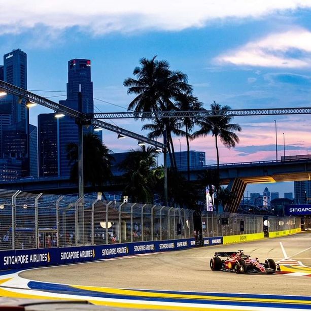 F1. Leclerc in pole a Singapore: il monegasco e la Ferrari &quot;graziati&quot; dalla Red Bull