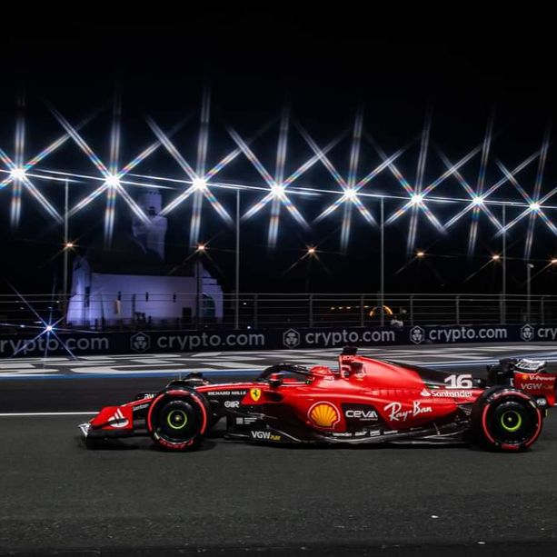 F1. Leclerc sfortunato, ma Ferrari sottotono: a Jeddah il monegasco è solo settimo, altra doppietta Red Bull