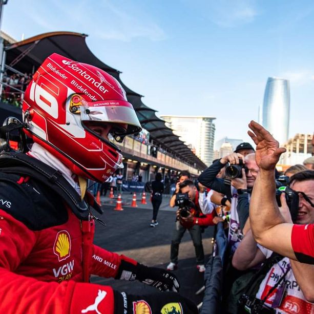 F1. A Baku troppo forte la Red Bull: Leclerc solo secondo nella Sprint race. Vince Perez