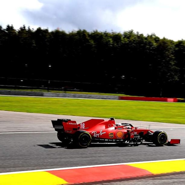 Formula 1. La Ferrari non funziona, in Belgio è disfatta. Il monegasco Leclerc è solo 14esimo