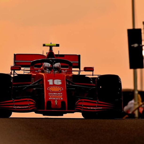 F1. Finisce il calvario 2020 per la Ferrari. Ad Abu Dhabi fuori dai punti sia Leclerc che Vettel