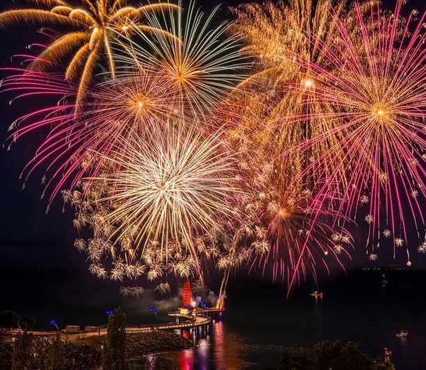 “A fleur d’eau, à fleur de peau”, domani sera quarta serata del Festival International d’Art Pyrotechnique di Cannes