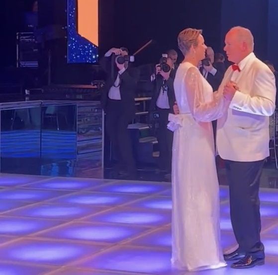 Stasera alla Salle des Étoiles dello Sporting Monte-Carlo il 75° Gala della Croce Rossa