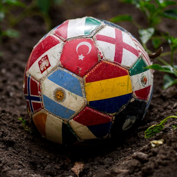Calcio. La Francia chiude il calcio, cala il sipario sulla Ligue 1