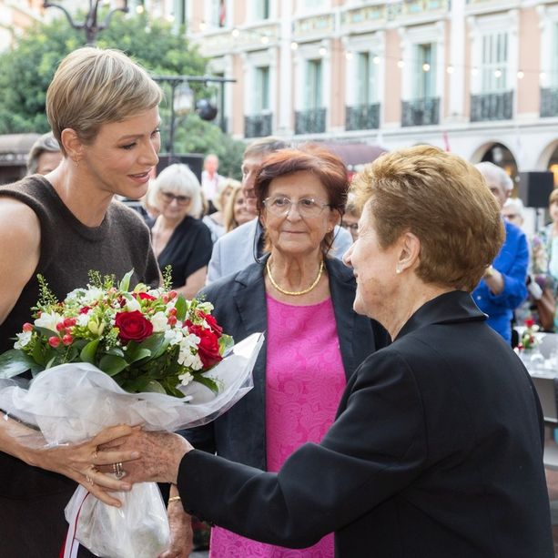 La Principessa Charlène alla serata danzante dell'Amicale des aînés