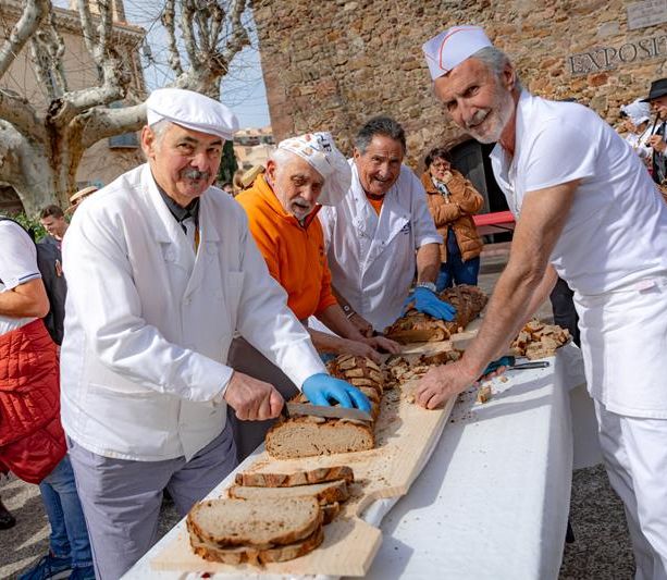 Roquebrune-sur-Argens: la tradizionale Festa del Pane e di San Giuseppe è un appuntamento da non perdere (Foto)