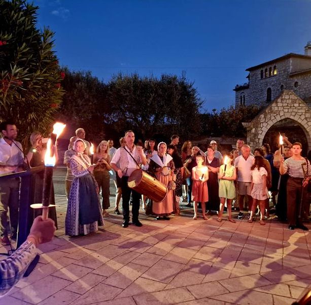 Saint Paul de Vence festeggia Sainte-Claire, la propria patrona (Foto)