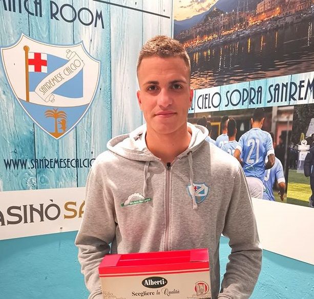 Calcio, Serie D. Sanremese, contro la Lucchese non basta Alex Gagliardini: &quot;E' un periodo che la fortuna ci ha girato le spalle, dovremo lottare fino all'ultima partita&quot; (VIDEO)