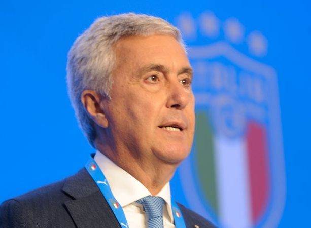 Calcio. Ripartenza dei campionati: il Presidente della LND Cosimo Sibilia tiene accesa la speranza