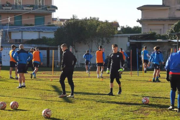 Calcio, Serie D. Sanremese, all'orizzonte c'è la sfida contro la Fezzanese. Correale: &quot;Vogliamo cancellare la partita cdi domenica scorsa&quot;