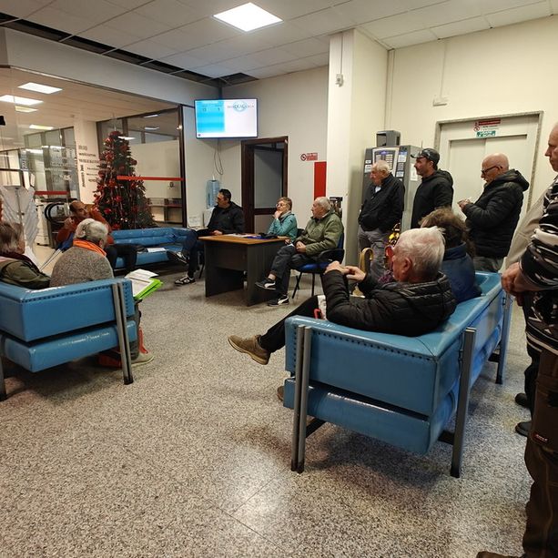 Tornano alla carica gli utenti di Rivieracqua: un comitato spontaneo &quot;Stiamo pensando ad una azione legale, situazione irragionevole&quot; (Foto e Video)