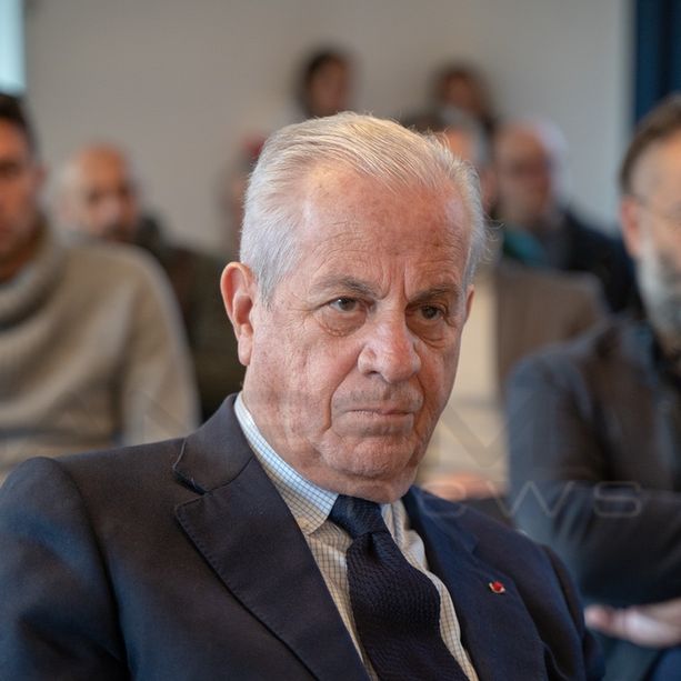 Scajola indagato dalla procura per un balcone da demolire