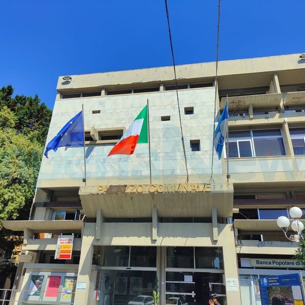 La polizia locale di Diano Marina trova pace? Il torinese Davide Mana vince la selezione per il posto di comandante