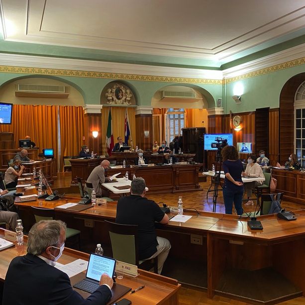 Dirigenti in consiglio comunale e alle commissioni: la decisione del Comune di Sanremo fa da apripista in Liguria (Video)