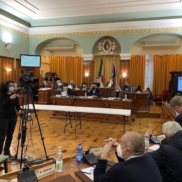 Crisi di incassi e acque agitate al Casinò di Sanremo, il sindaco Biancheri rinnova la fiducia al Cda “Deve concludere questo momento così delicato” (Video)