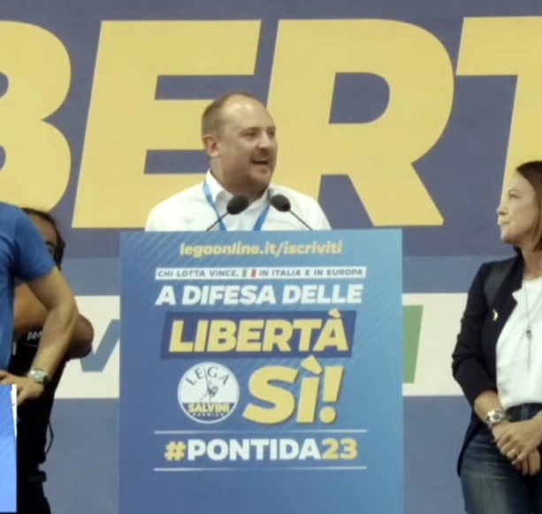 Il Sindaco Flavio Di Muro a Pontida &quot;L'Europa unita è morta a Ventimiglia, servono rimpatri di massa&quot; (Video)