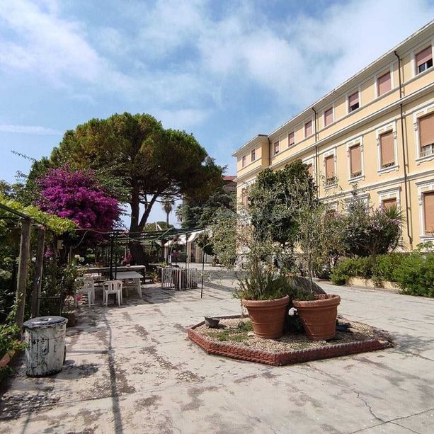 Ventimiglia: zero casi durante l’emergenza covid, ecco perché alla casa di riposo di Latte gli ospiti sono ancora dietro a un vetro