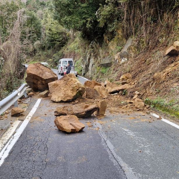 Sanremo: frana di ieri prima di Borello, situazione più grave del previsto e possibile riapertura sabato sera