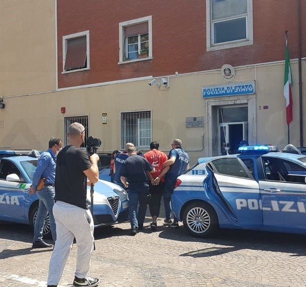 Ventimiglia: consegnato oggi alle autorità italiane il cugino di Saman, la giovane scomparsa in Emilia Romagna (Foto e Video)