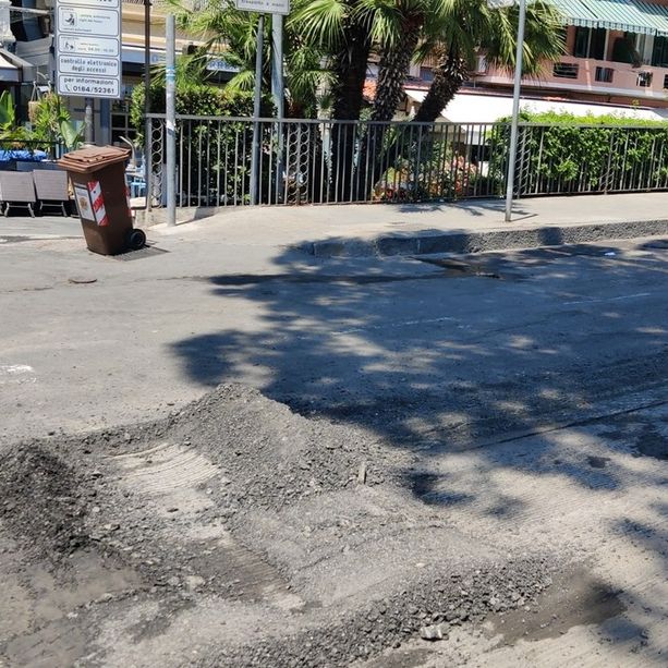 Sanremo: lavori in via Nino Bixio, Confcommercio &quot;Dovevano essere fatti un mese fa, ora chi paga?&quot;