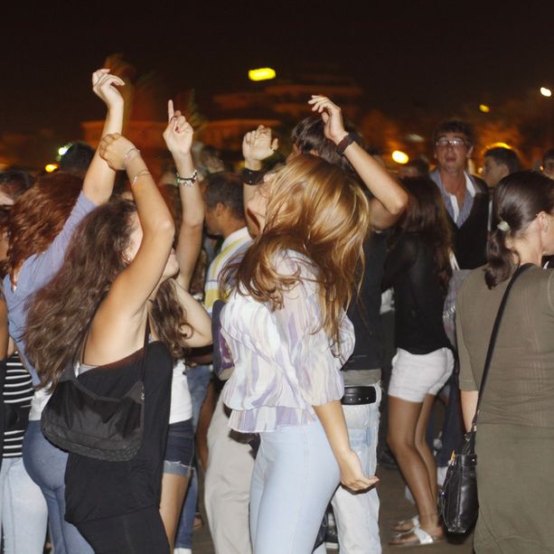 Ordinanza del Sindaco: anche a Bordighera stop ai drink in piedi, divieto dalle 22 alle 7 fino al 30 settembre