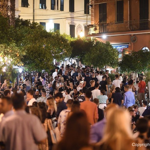 Sanremo: tornano le proteste nelle piazze della movida &quot;Karaoke a mezzanotte, impossibile dormire&quot; (Video)