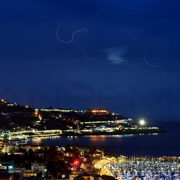 Maltempo: notte di pioggia sulla provincia, picco massimo a Triora con i corsi d'acqua lievemente ingrossati. Ora vento e mareggiate