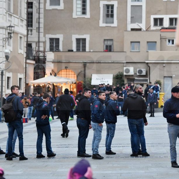 Sanremo: i tifosi del Basilea in città per seguire il match di Nizza, in piazza Borea D'Olmo un maxischermo (Foto e Video)