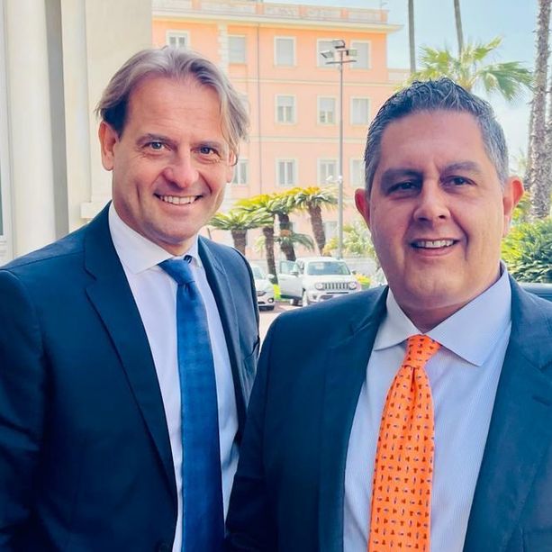 Missione di Toti a Ponente per radunare le truppe: gli arancioni fanno quadrato, Sanremo non vedrà il ‘modello Liguria’