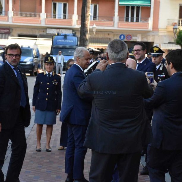 Emergenza migranti, il ministro Piantedosi a Ventimiglia. Di Muro: “Servono strutture diversificate per chi è da allontanare e chi è da accogliere”