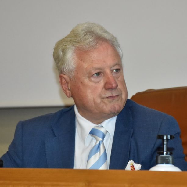 Ventimiglia: un mese di crisi in maggioranza ma ora è tornato il sereno, intervista al Sindaco Gaetano Scullino (Video)
