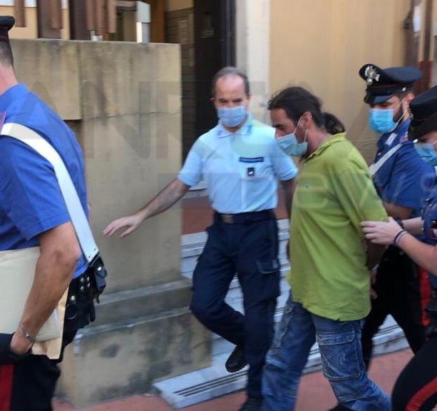 Pieve di Teco, è accusato di strage Alberto Grosso: il 53enne avrebbe posizionato dei timer per far esplodere la casa della sorella (Foto)