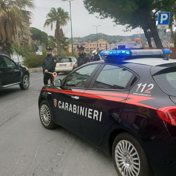 San Bartolomeo al Mare, mega furto di gioielli da 'Donna Oro': indagini a tutto campo dei Carabinieri