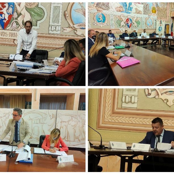 Diano Marina, il consiglio comunale approva il rendiconto 2021. Il sindaco Za Garibaldi alla minoranza: “Lo stato di salute della Gestioni municipali è ottimo”