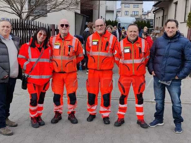 Viaggio a pochi chilometri dalle bombe: con la Croce Verde Intemelia abbiamo visto la guerra negli occhi degli ucraini (Foto e Video)