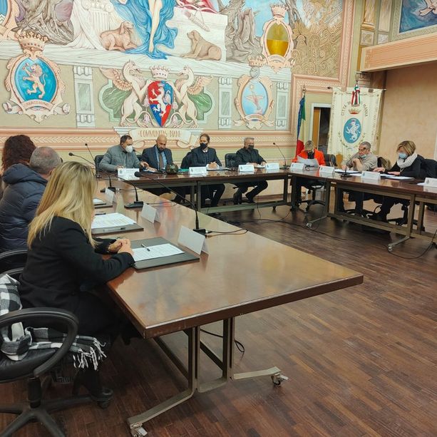 Diano Marina, consiglio comunale: i costi per il trasferimento a Savona schizzano alle stelle.  Critico Parrella: “Percentuale di raccolta differenziata troppo bassa”